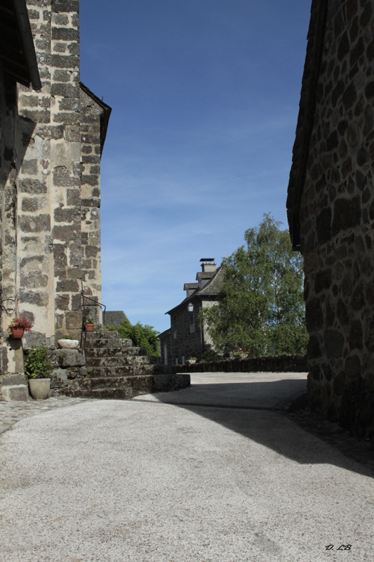 les marches de l'église