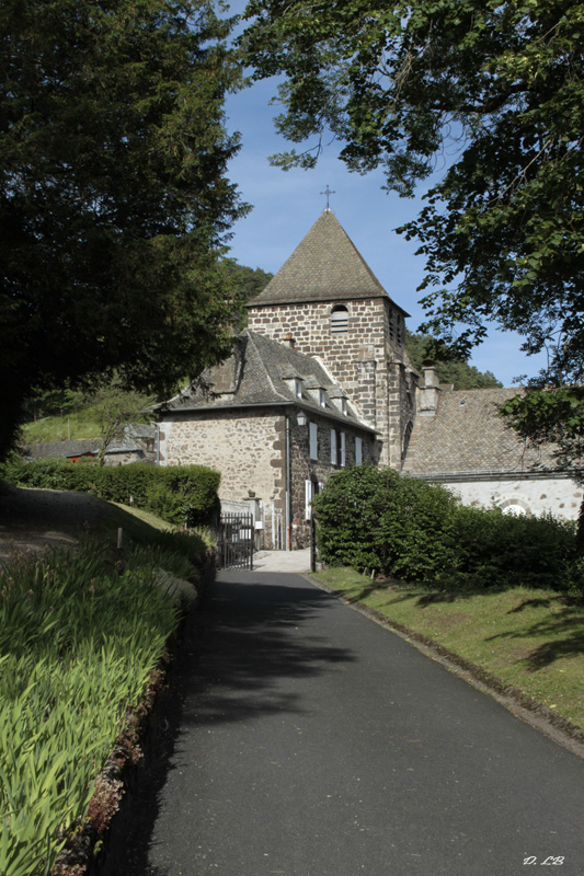 en quittant le château
