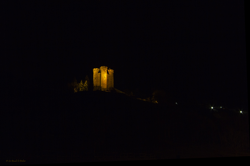 la nuit en sortant du bois
